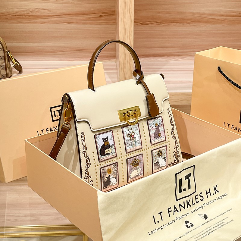 Torebka damska marki torebka 2 – Interior Design High End recenzja i cena